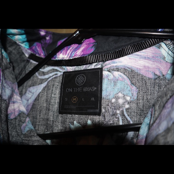 On The Byas Baseball Jersey Tee - Picture 3 of 3